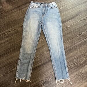 Fashion Nova Light Wash High Rise Straight Jeans | Size 5